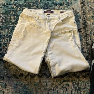Gloria Vanderbilt Amanda White
Denim Capris